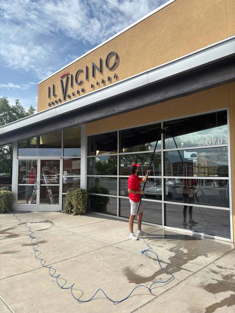 Before and after window cleaning result in Albuquerque